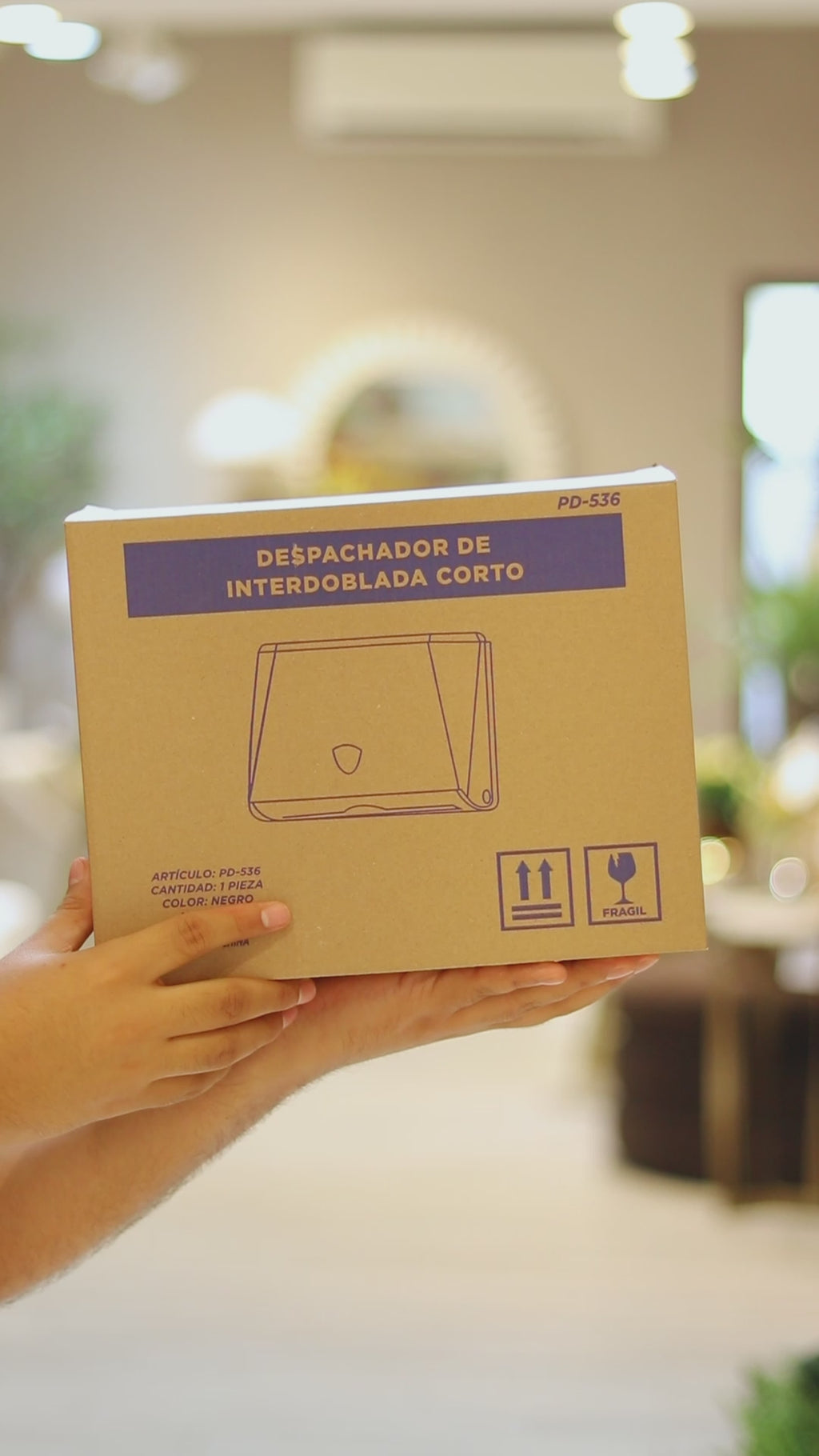 Despachador de Toalla Interdoblada Corto